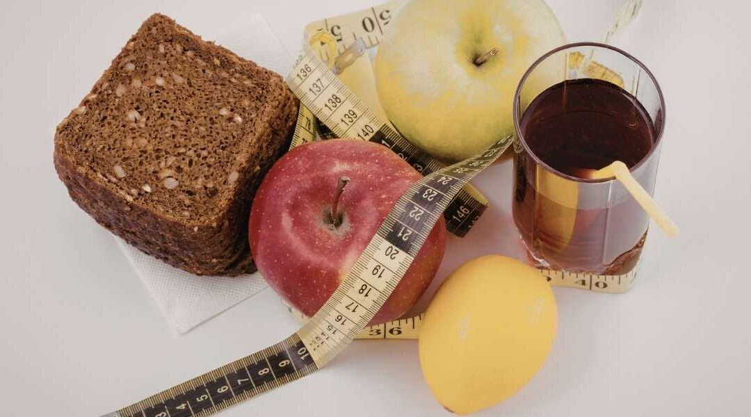 Le déficit calorique : est-il efficace sans faire de sport ?
