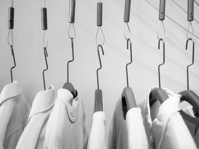 Spanx ou Skims : choisir pour un maintien discret