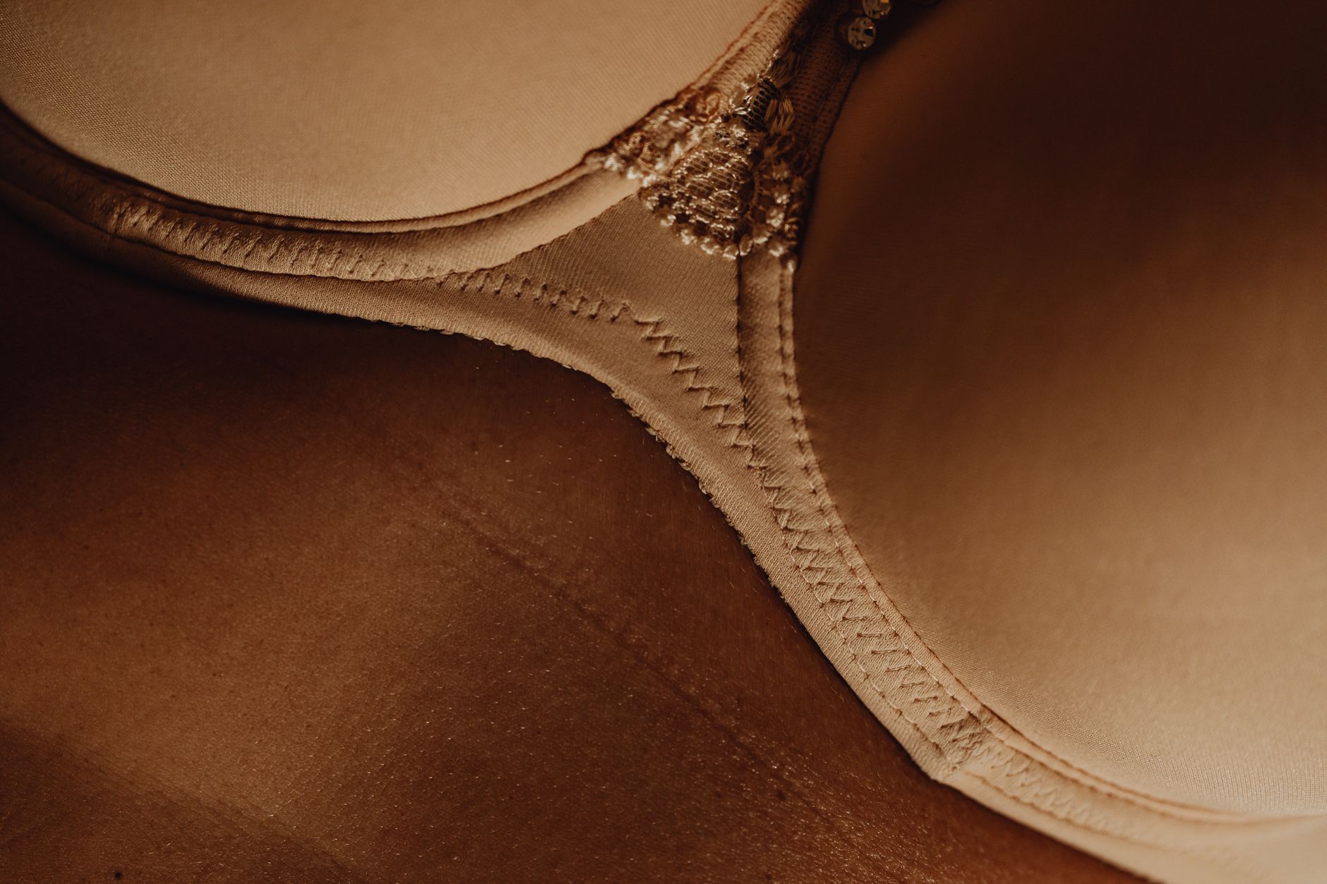 Gaines haute compression : choisir la bonne matière